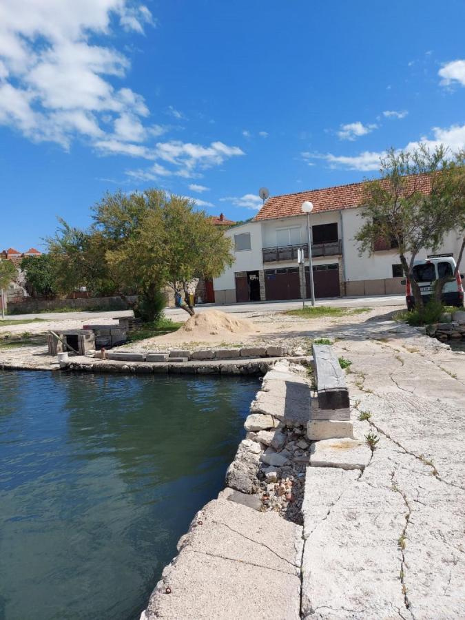 Apartman Luka Jadrtovac المظهر الخارجي الصورة